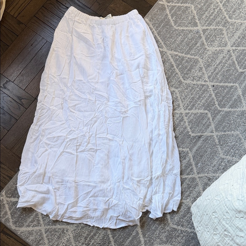 Hollister Elegant White Maxi Skirt